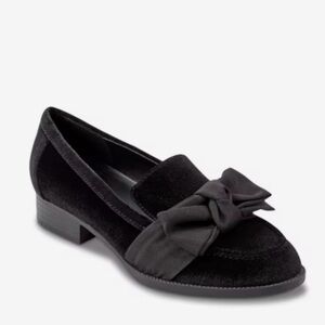 Bandolino Black Velvet Loafers with Bow